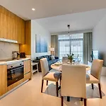Bright And Cozy Apartment On The Beachfront