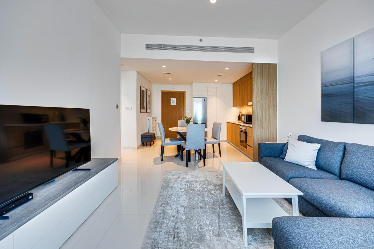 Bright And Cozy On The Beachfront Apartment Dubai